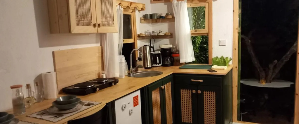 Адрасан: Olive House