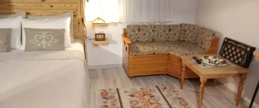 Адрасан: Olive House