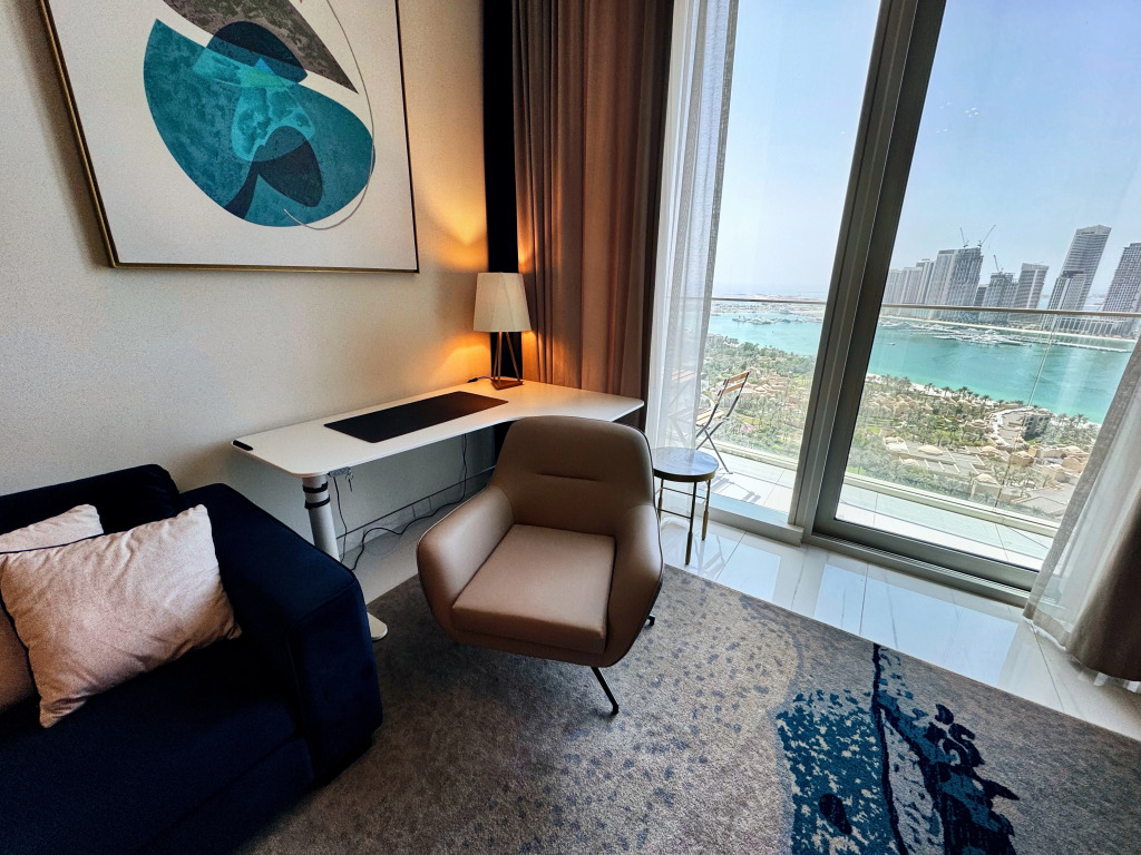 Дубай: Апартаменты Avani Palm View