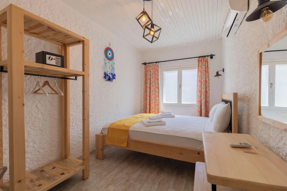 Чешме: Das Hotel