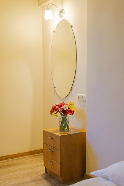 Ереван: Апартаменты 1BR Apt Near Opera City Center by Keygo 90