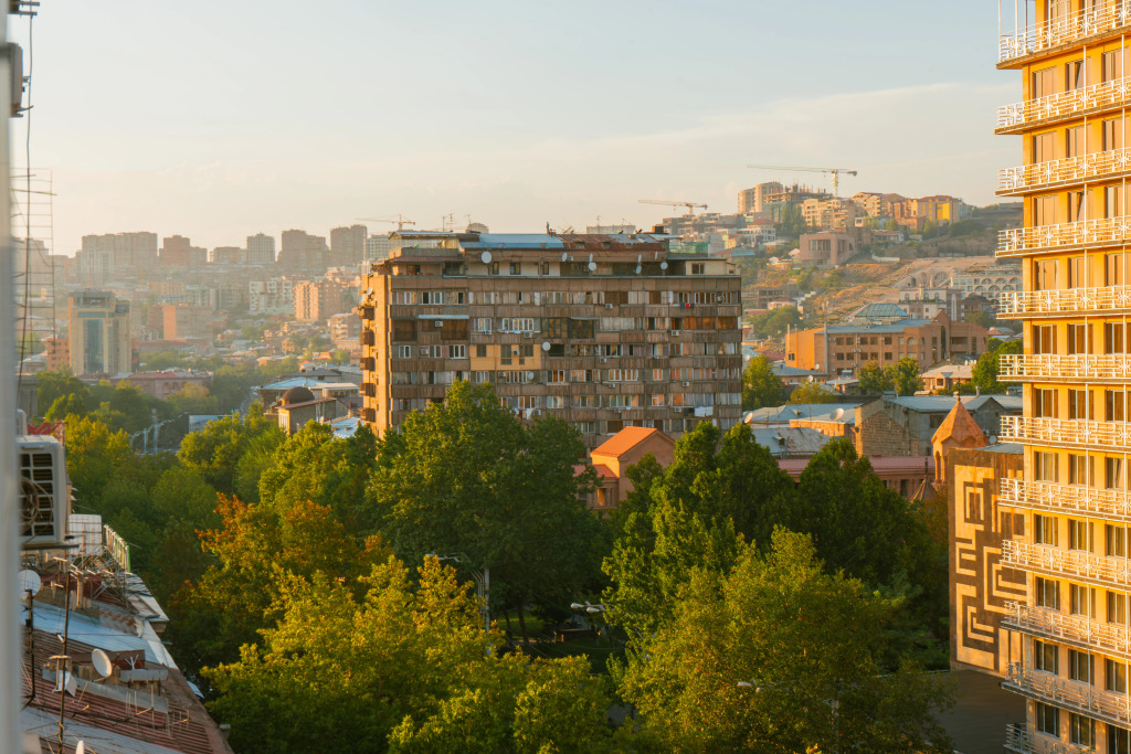 Ереван: Апартаменты 1BR Apt Near Opera City Center by Keygo 90