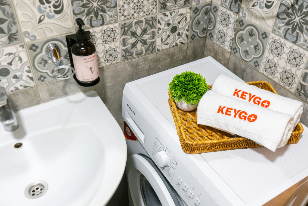 Ереван: Апартаменты 1BR Apt Near Opera City Center by Keygo 90