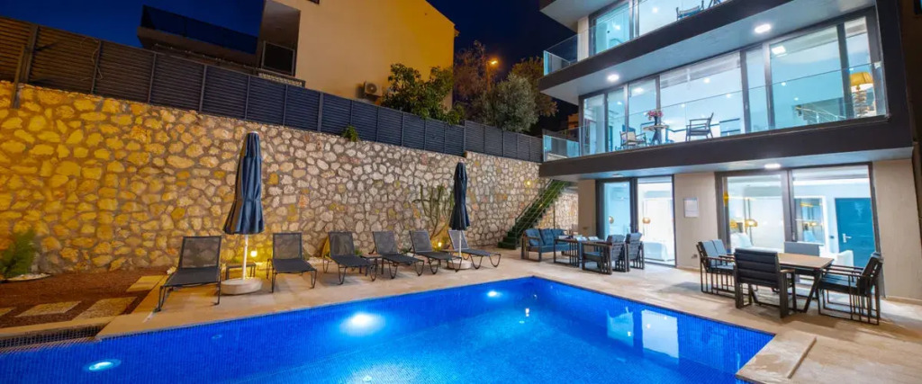 Калкан: City of the Night Kalkan