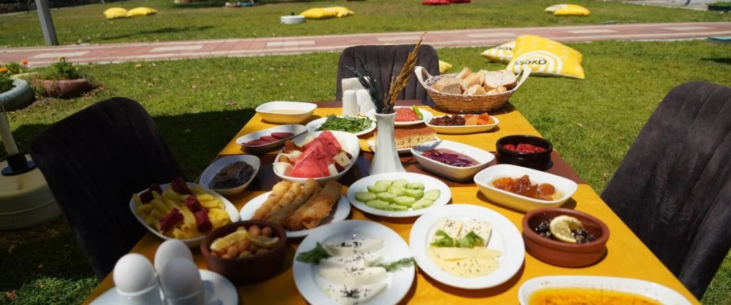 Алтынолук: Akcam Otel Altinoluk