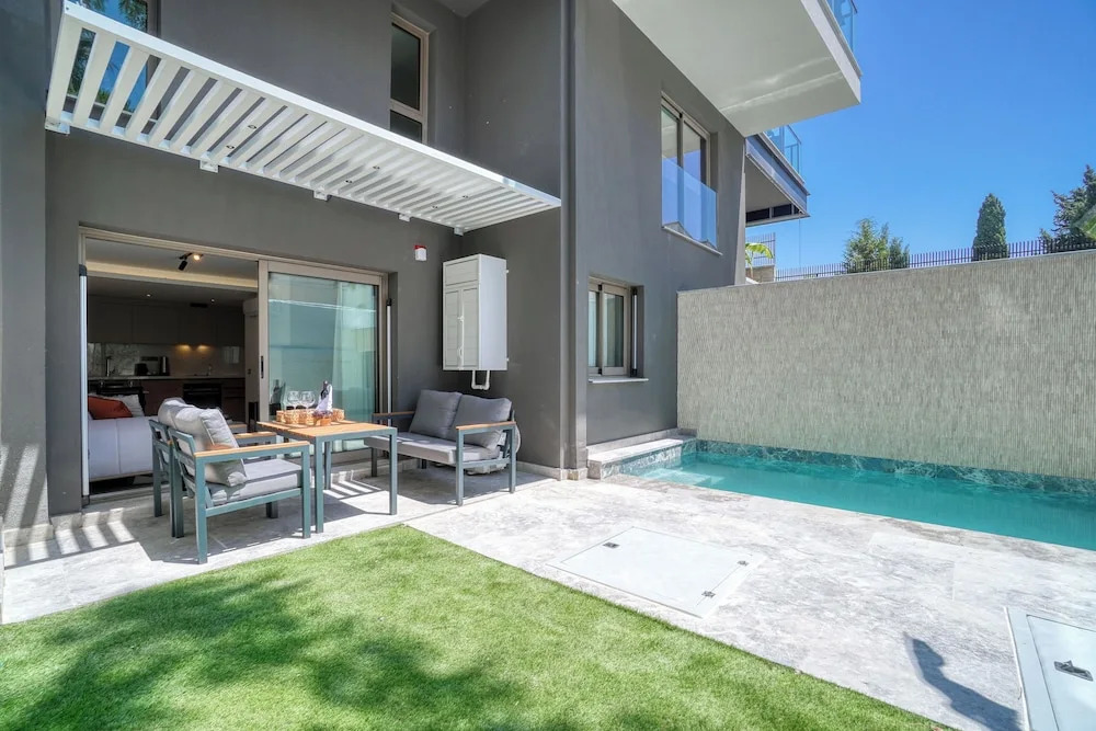 Чешме: Ayayorgi Homes & Suites