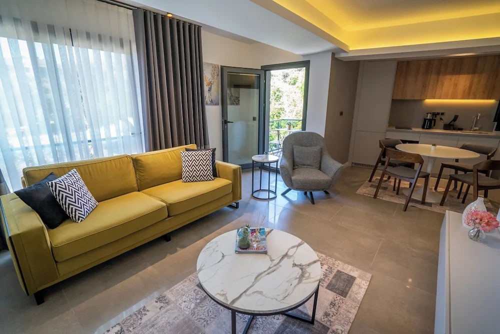 Чешме: Ayayorgi Homes & Suites
