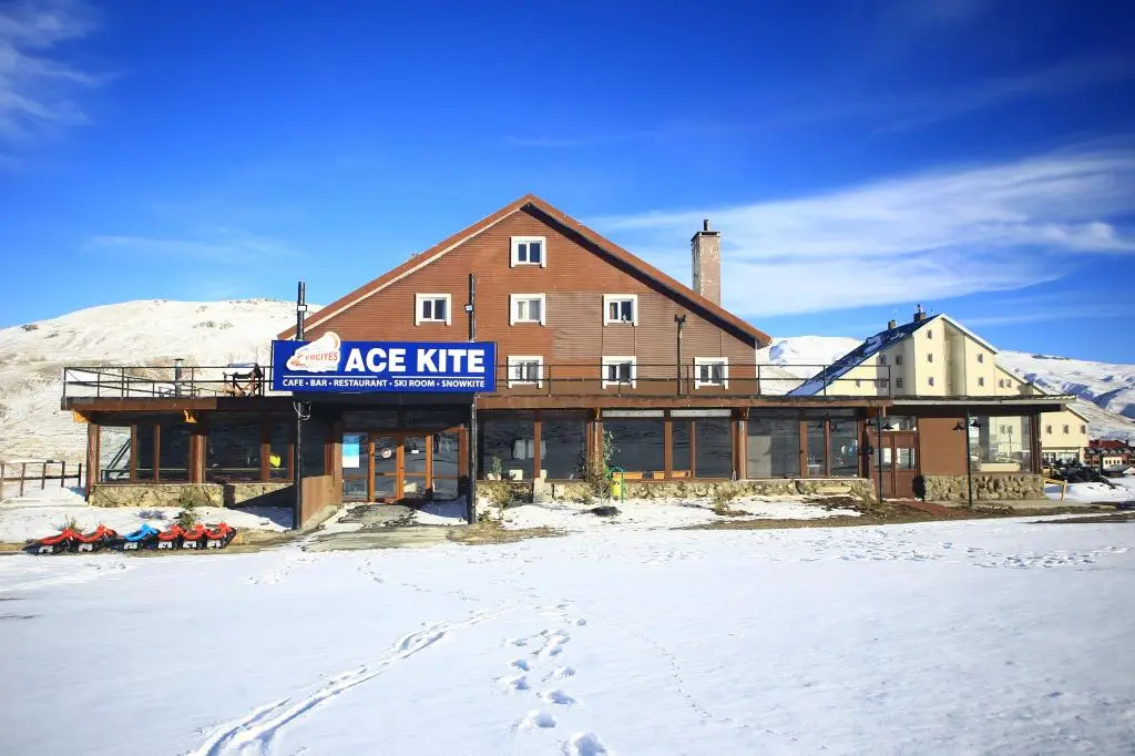 Девели: Ace Kite Hotel