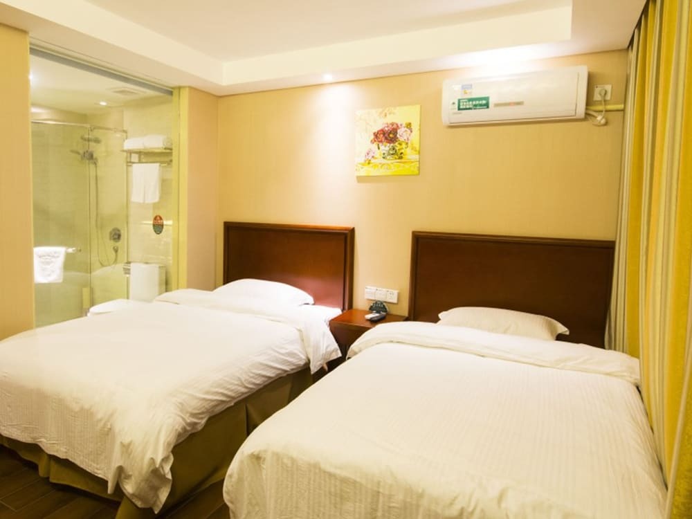 Цзеян: GreenTree Inn PuNing International Commodity City Hotel