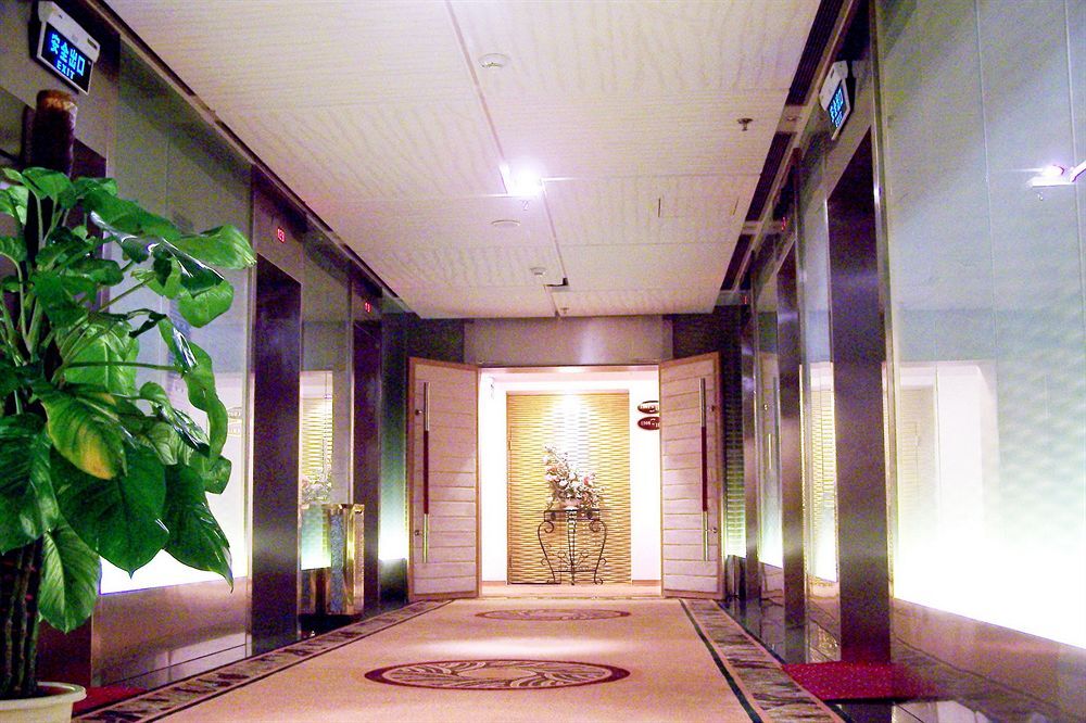 Шанхай: Ramada Shanghai Zhabei