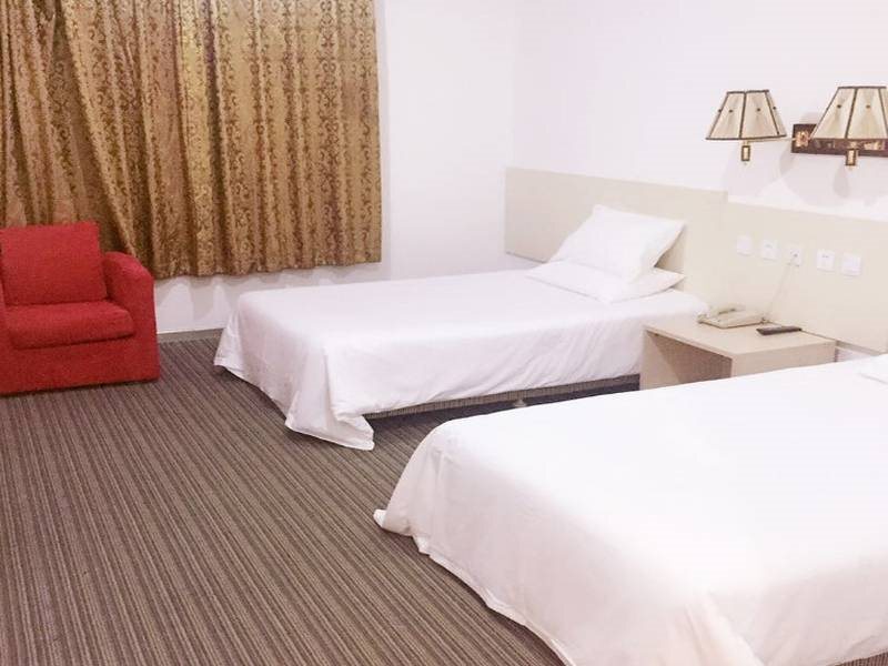 Пекин: Super 8 Hotel Beijing Jiu Long