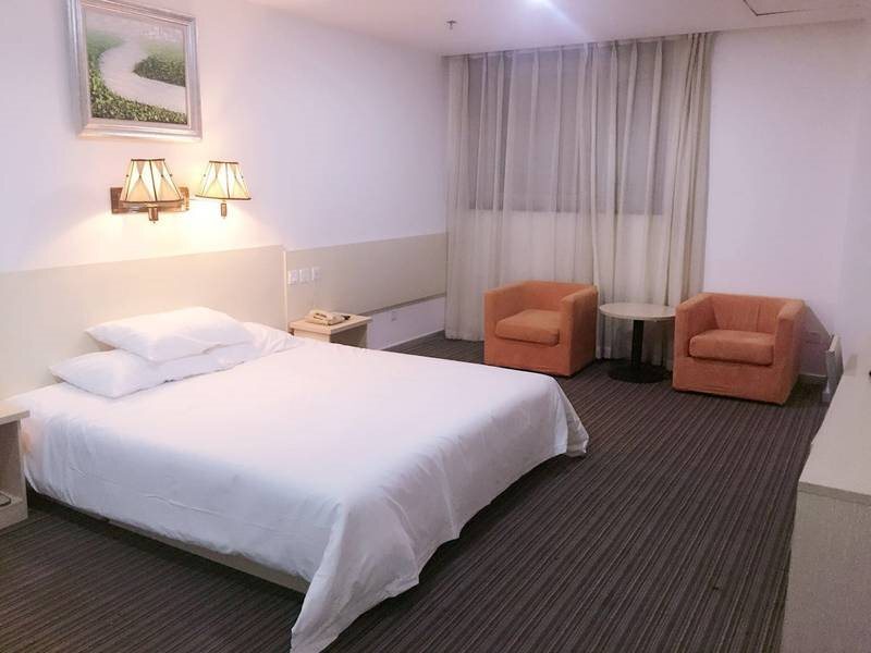 Пекин: Super 8 Hotel Beijing Jiu Long