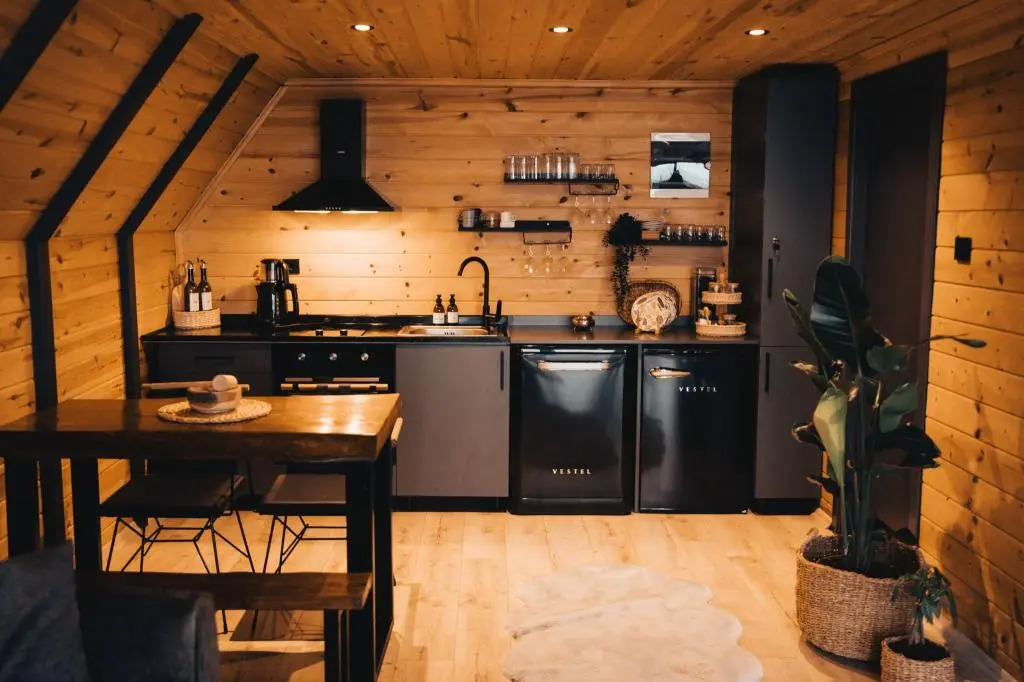Хопа: North Suit Dag Evi