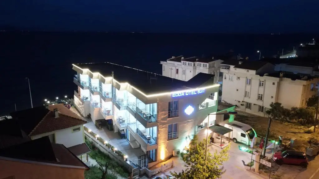 Хошкей: Edda Otel & Suite
