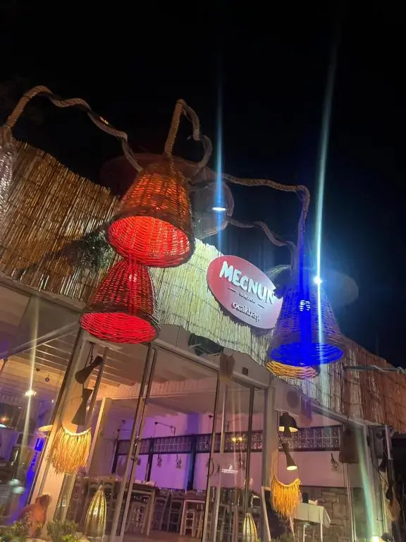 Стамбул: Mecnun Otel