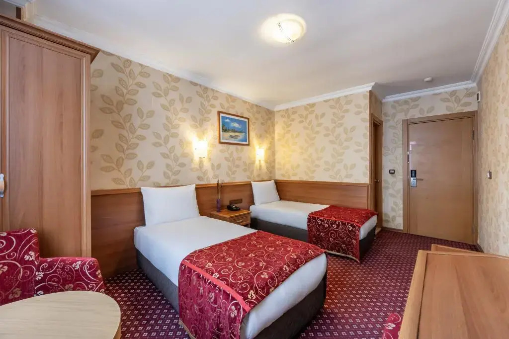 Стамбул: Hotel Bristol Pera