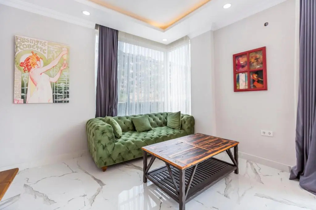 Исламлар: La Villa Celine