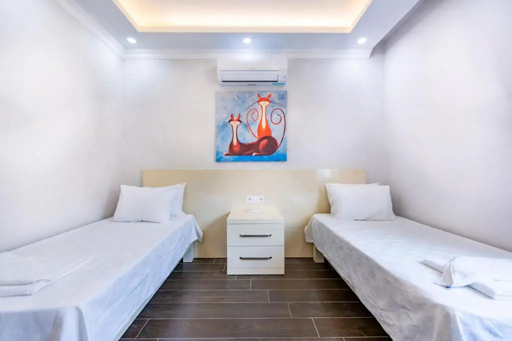 Исламлар: La Villa Celine