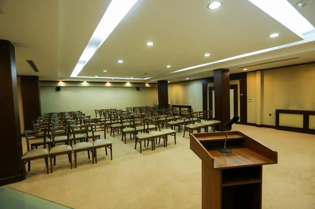 Кангал: Sivas Buyuk Otel