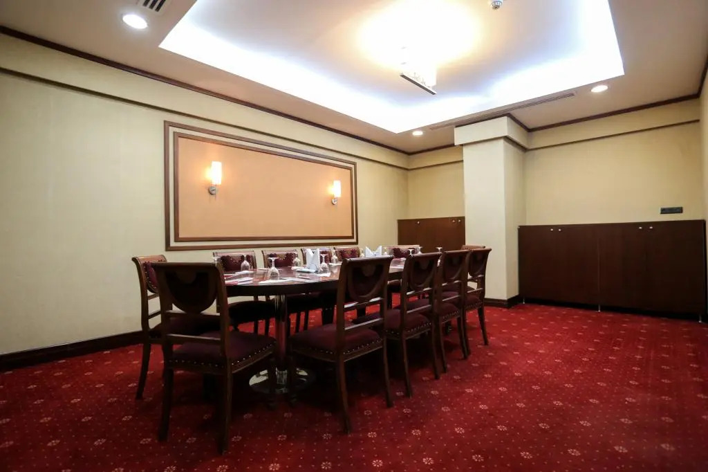 Кангал: Sivas Buyuk Otel