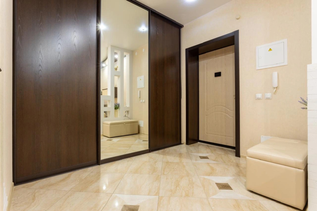 Красноярск: Апартаменты Favorite House 3-комнатные в Южном берегу