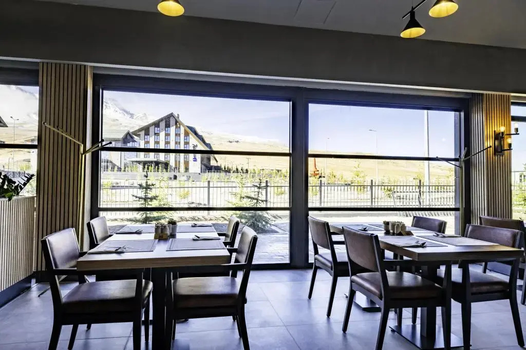 Кайсери: Radisson Blu Hotel Mount Erciyes Lakeside