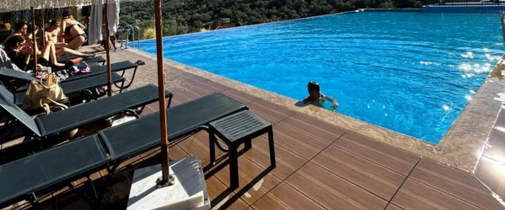 Эдремит: Noa Taş Otel