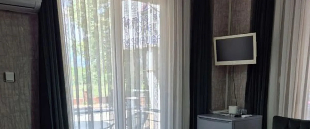 Эдремит: Pembe Köşk Otel Akçay