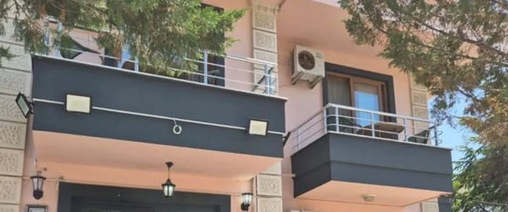 Эдремит: Pembe Köşk Otel Akçay