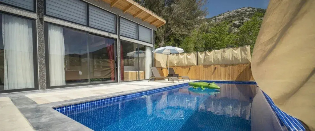 Исламлар: Villa Asel Islamlar