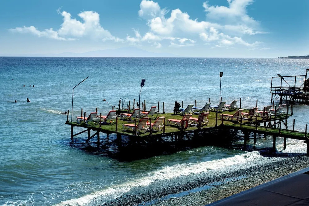 Кучуккую: Koç Tatil Köyü