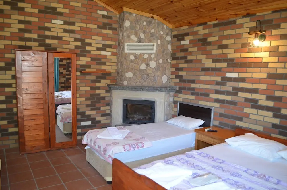 Кучуккую: Koç Tatil Köyü