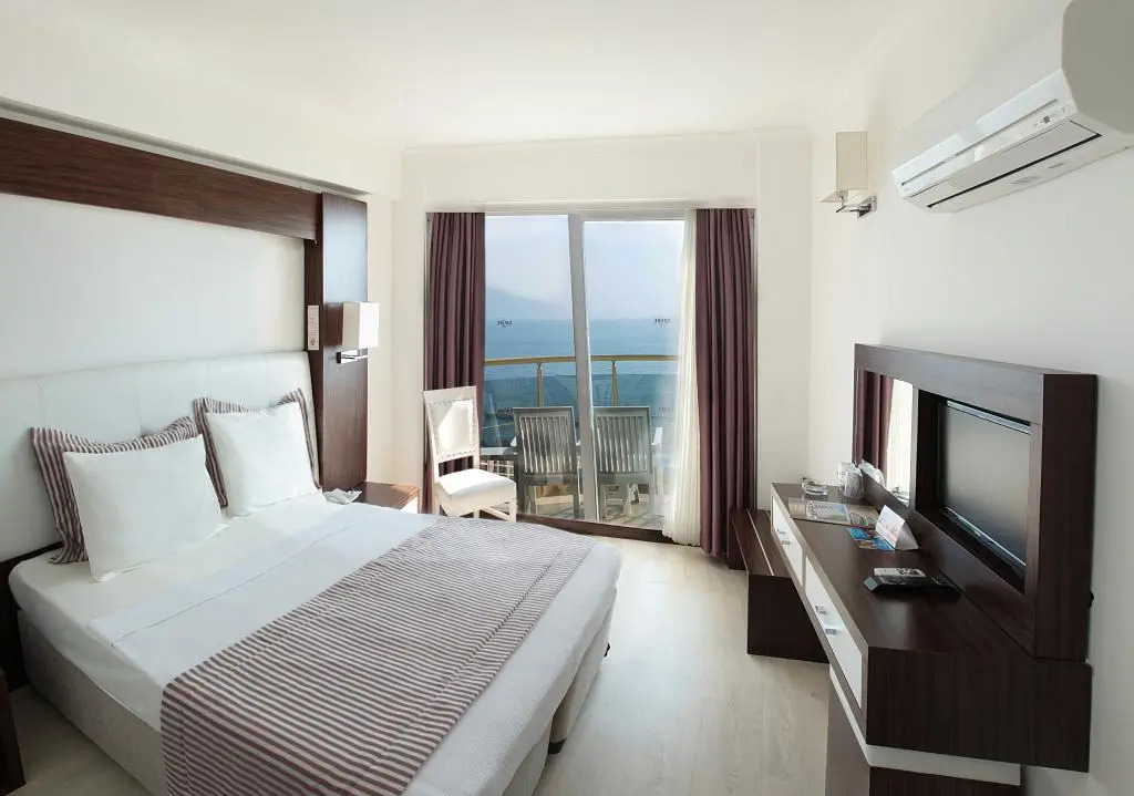 Кушадасы: Arora Hotel
