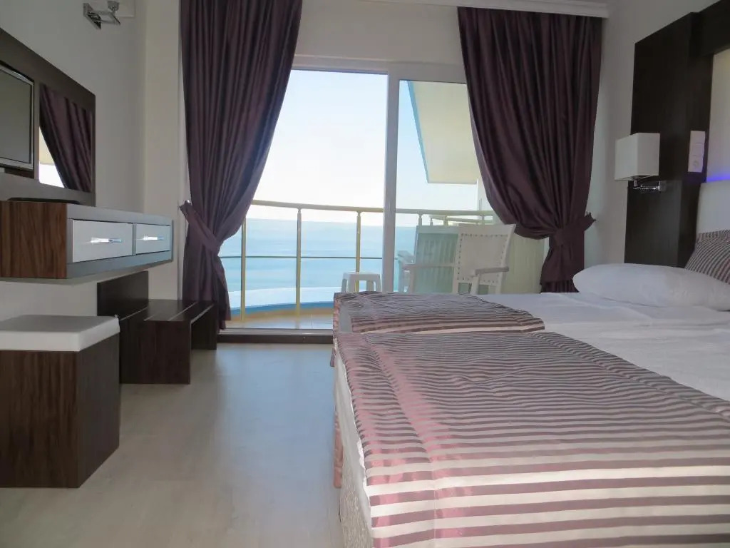 Кушадасы: Arora Hotel