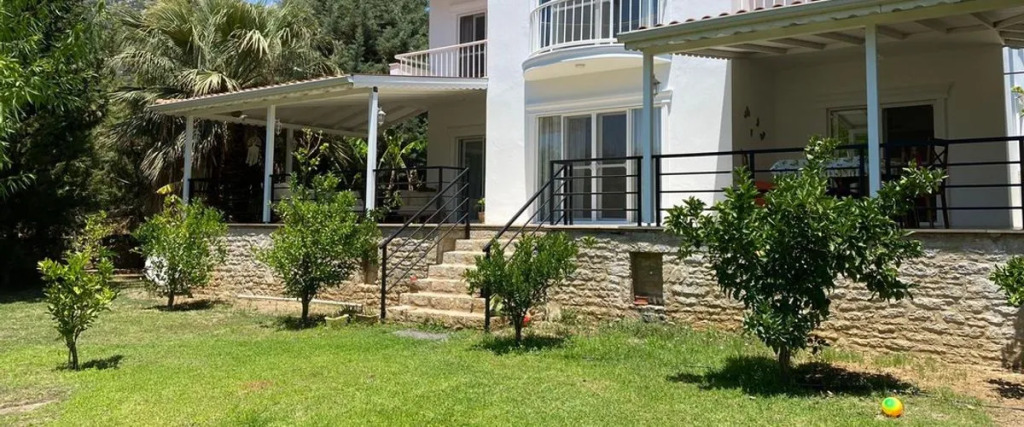 Датча: Mesudiye Villa White Apart