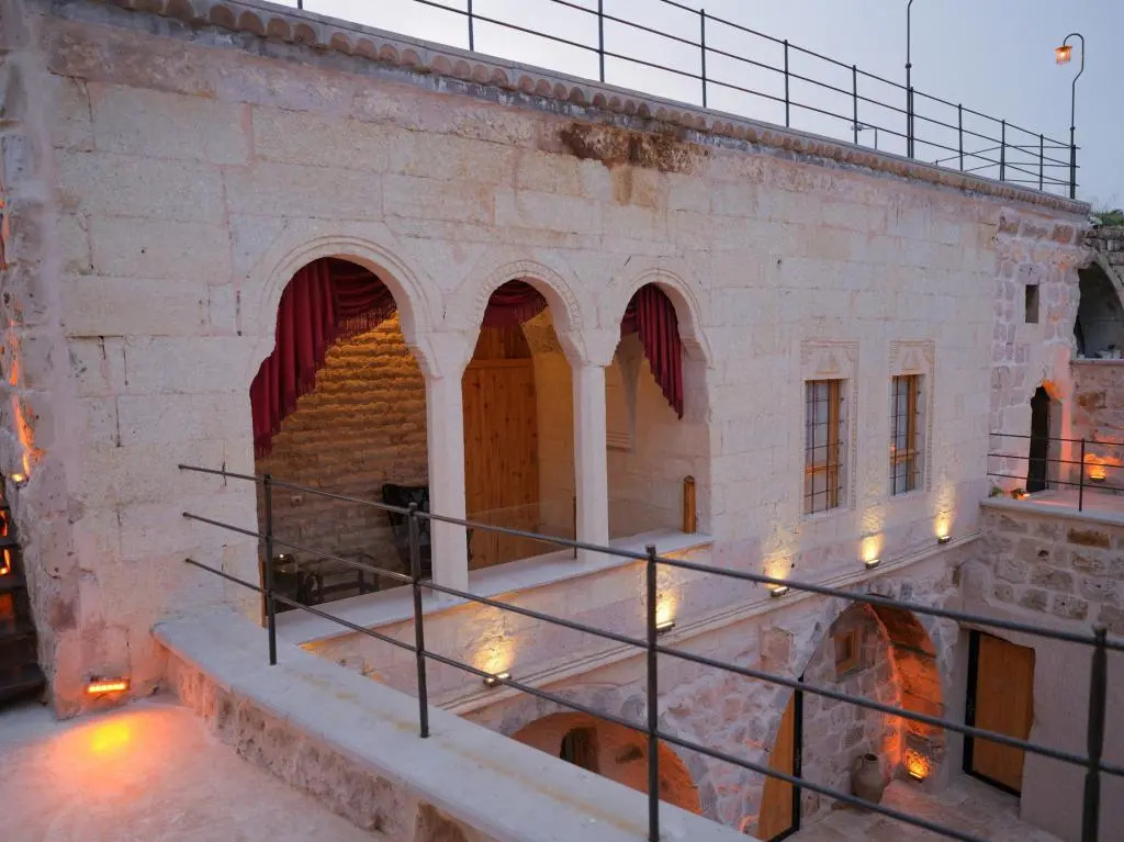 Учисар: Memories Cave House