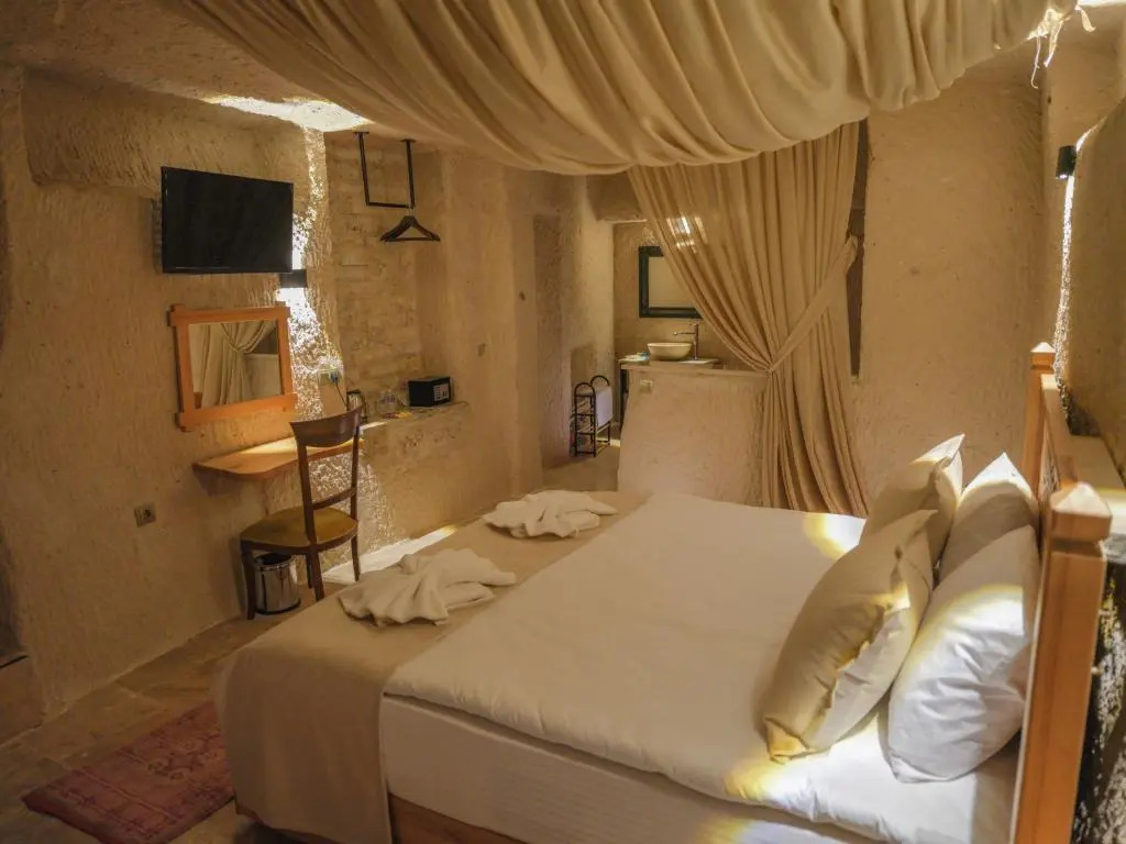 Учисар: Memories Cave House