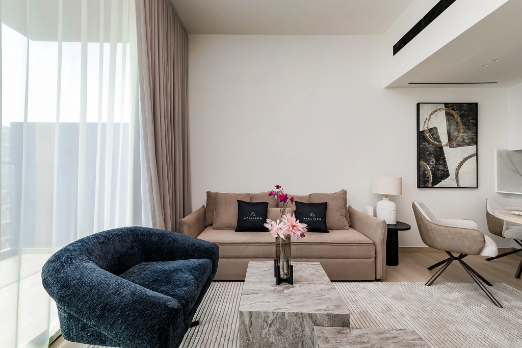 Дубай: Апартаменты Stylish 1BR at Binghatti Corner JVC