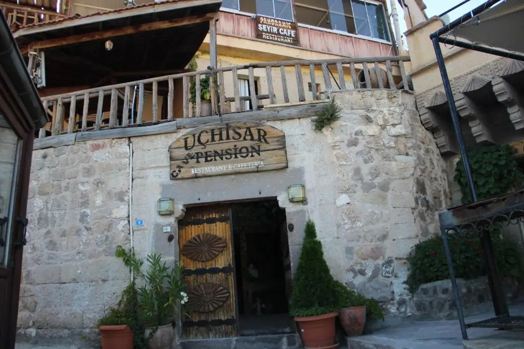 Учисар: Uchisar Cave House