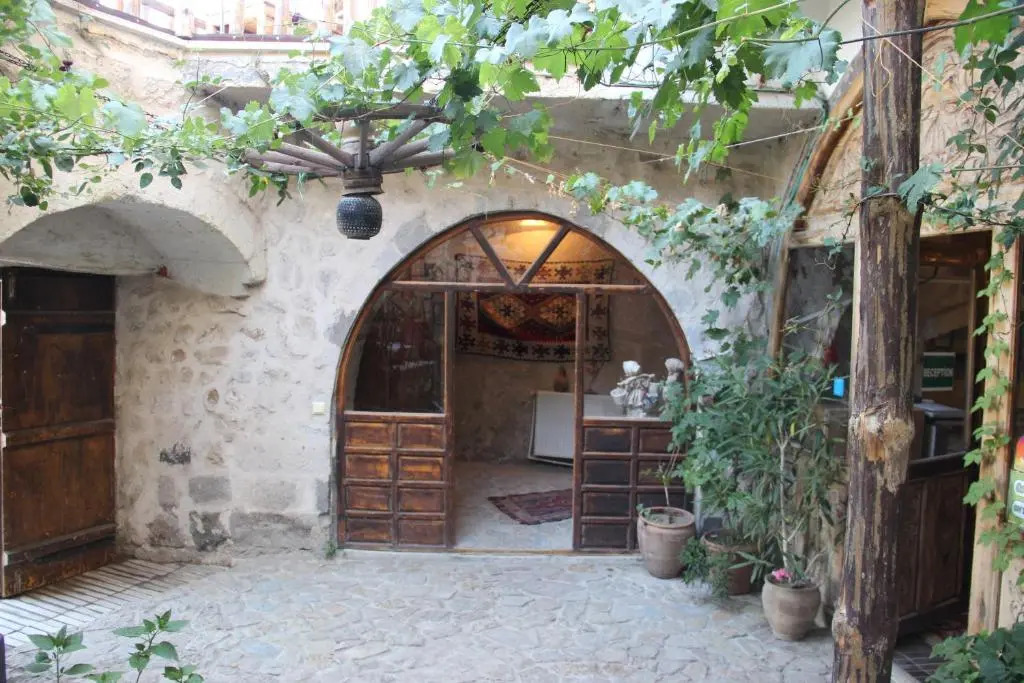 Учисар: Uchisar Cave House