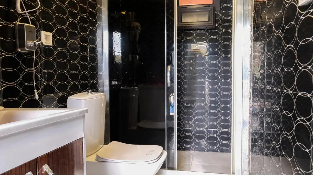 Helvaci: Paska Hotel Yeni Foca