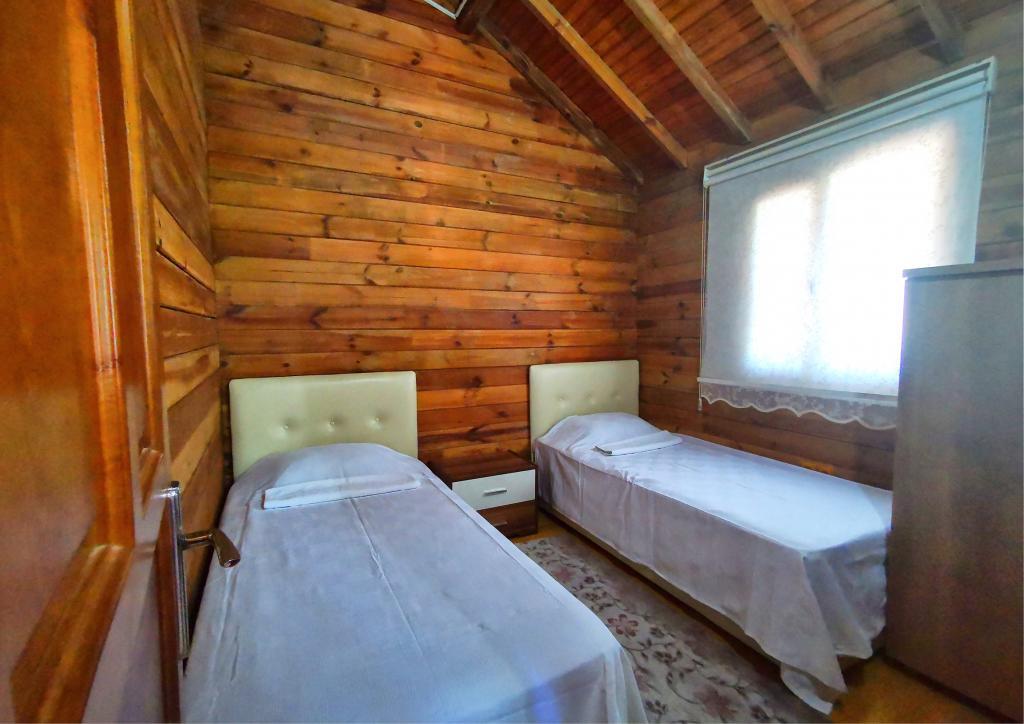 Сакарья: Sapanca Tabiat Parki Bungalow Orman Evleri