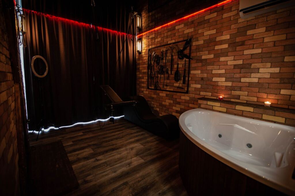 Лазаревское: Апартаменты Black Cat House