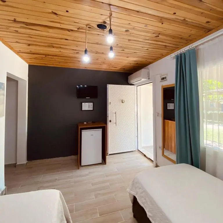 Сыгаджик: Tahsin Ar Tatil Koyu Seferihisar