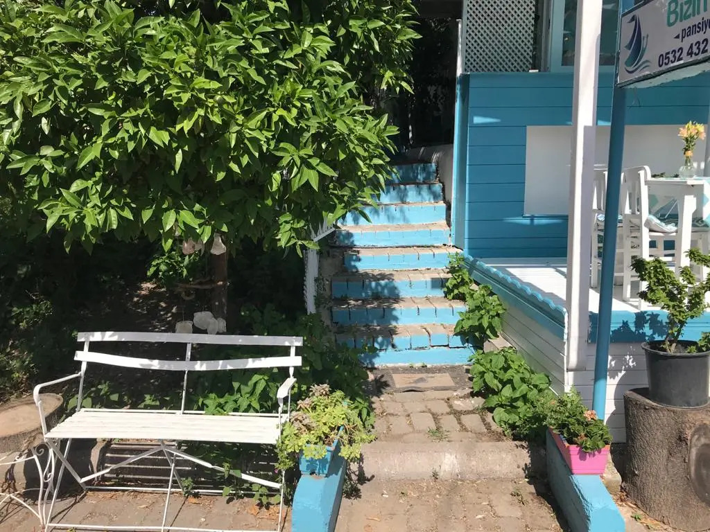 Фоча: Bizim Ev Pansiyon Foca