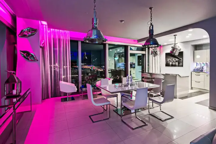 Москва: Апартаменты Fly Apartments на проезде 1-й Красногвардейский