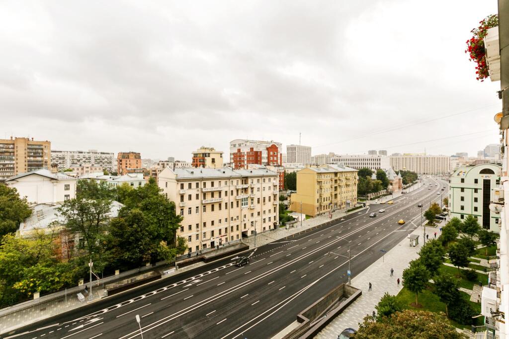 Апартаменты МаксРеалти24 на ул. Большая Якиманка, д. 32 — фото 1