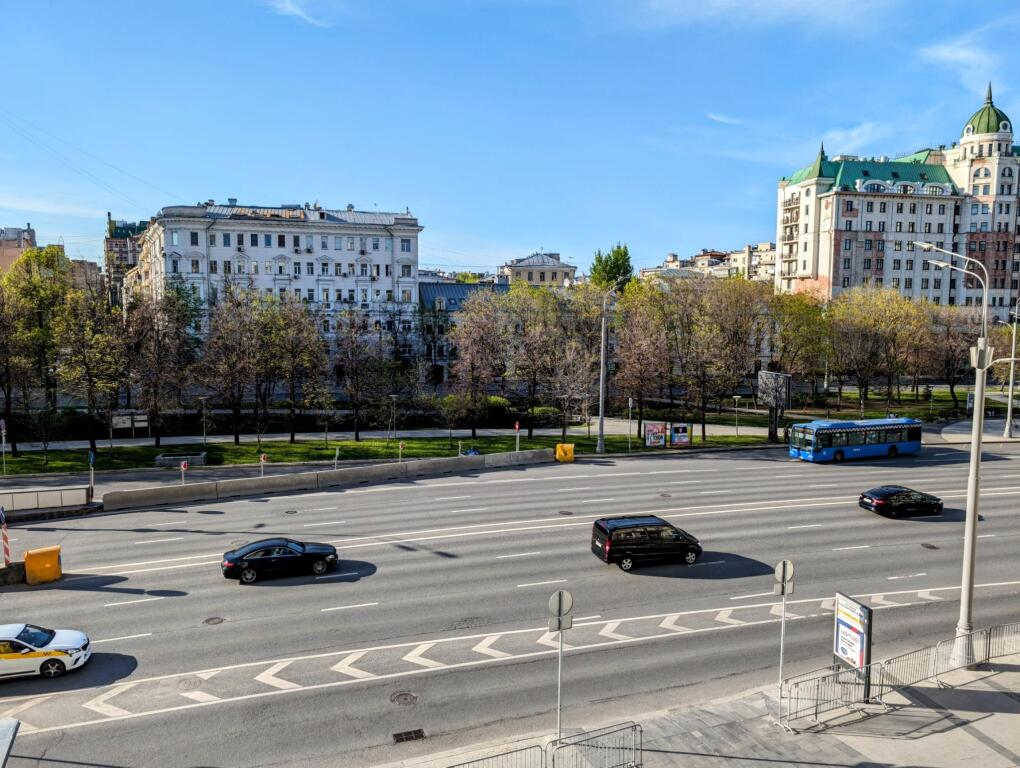 Москва: Квартира свободна на Садовой-Триумфальной