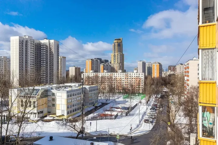 Москва: 2Rivers (2Риверс) на улице Зеленоградская