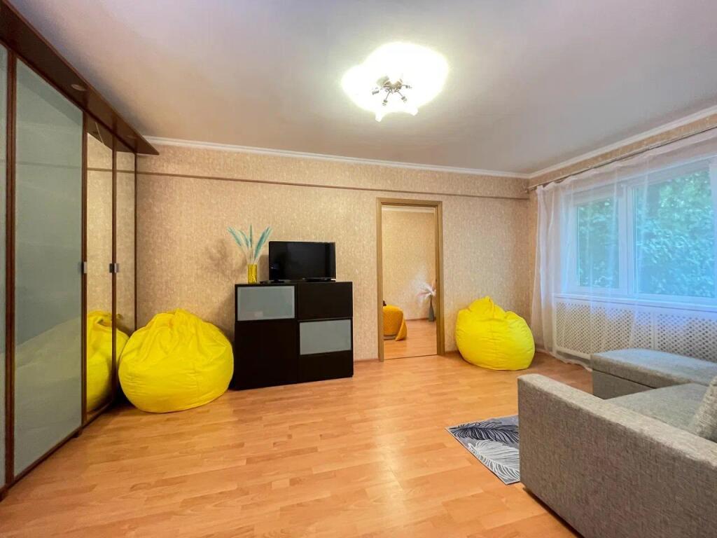 Москва: Апартаменты на улице Искры
